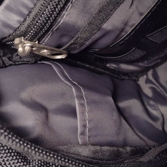 Swiss Gear Hanging Travel Toiletry Case - Picture 14 of 16